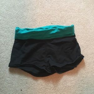 Aerie yoga shorts